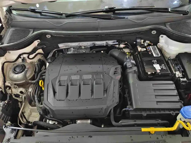 Volkswagen Tharu — Фото автомобиля 11