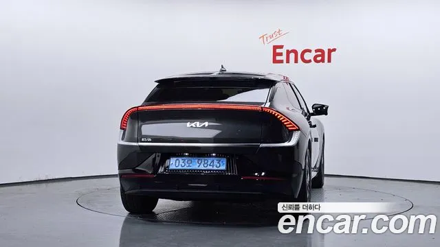Kia EV6 — Фото автомобиля 3