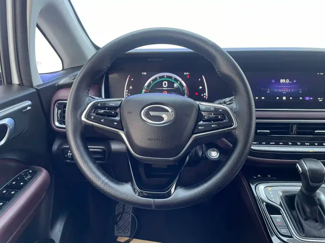 GAC Trumpchi M6 — Фото автомобиля 11