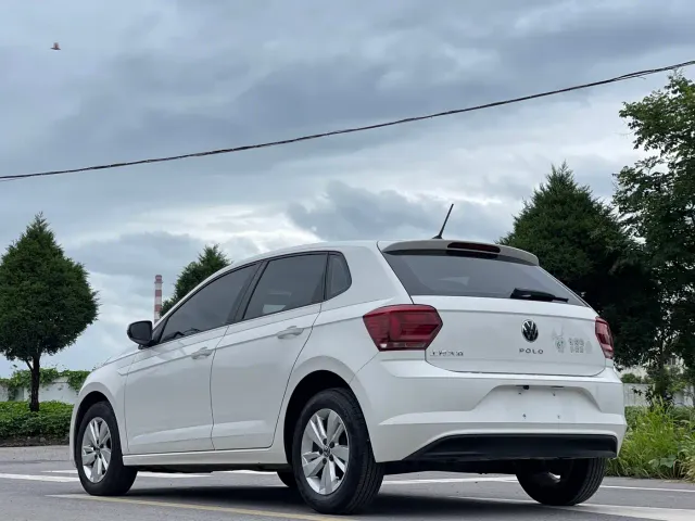 Volkswagen Polo — Фото автомобиля 5