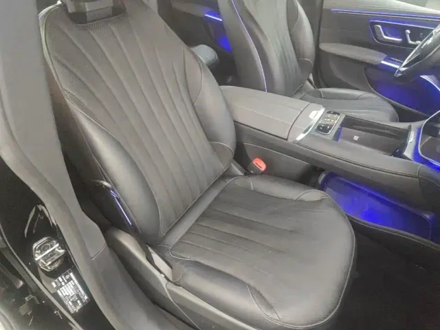 Mercedes-Benz EQS — Фото автомобиля 24