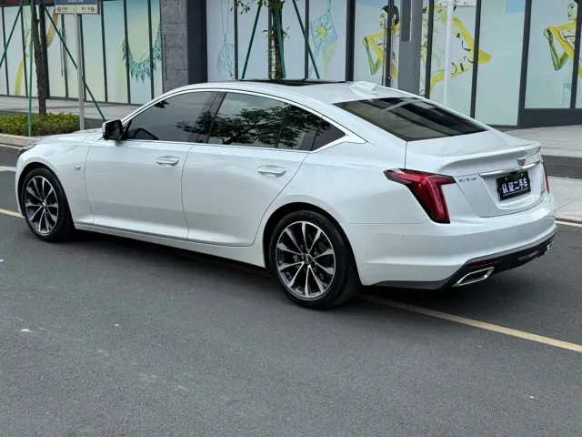 Cadillac CT5 — Фото автомобиля 12