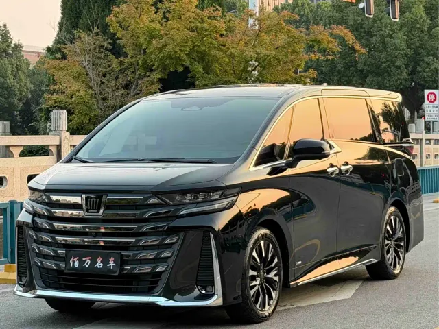 Фотография автомобиля — Toyota Vellfire