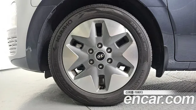 Hyundai Staria Staria L3.5 Tourer 9 мест — Фото автомобиля 5