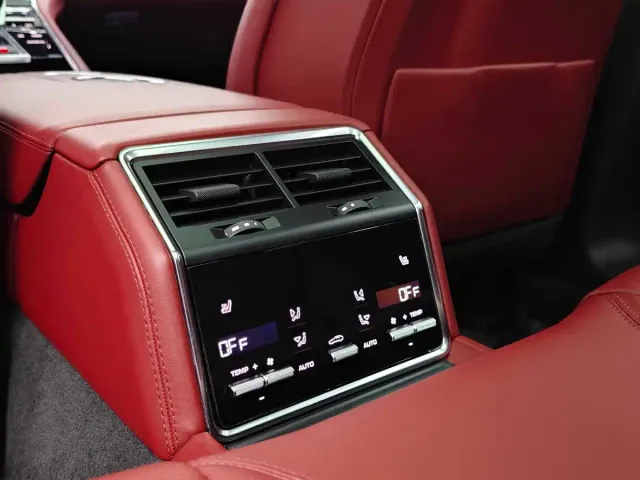 Porsche Panamera — Фото автомобиля 19