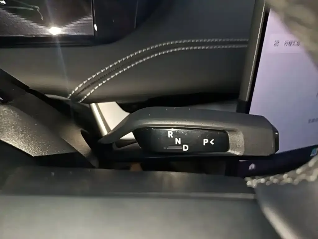 Xiaomi Auto Xiaomi SU7 2024 AWD Extended Range Advanced Smart Driving Max Edition — Фото автомобиля 13