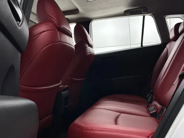 Toyota Frontlander — Фото автомобиля 10