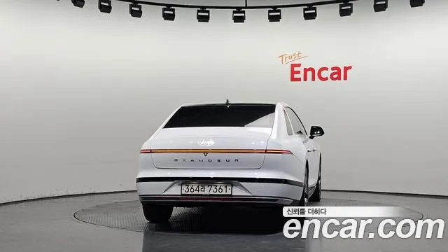 Hyundai Grandeur Grandeur (GN7) — Фото автомобиля 4