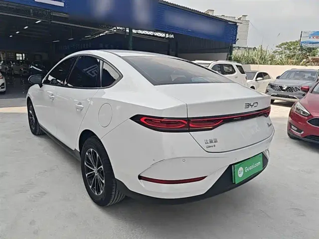 BYD Qin PLUS — Фото автомобиля 4