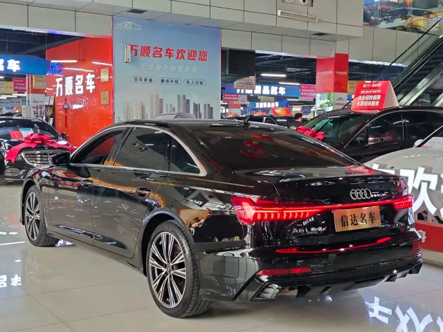Audi A6L — Фото автомобиля 12