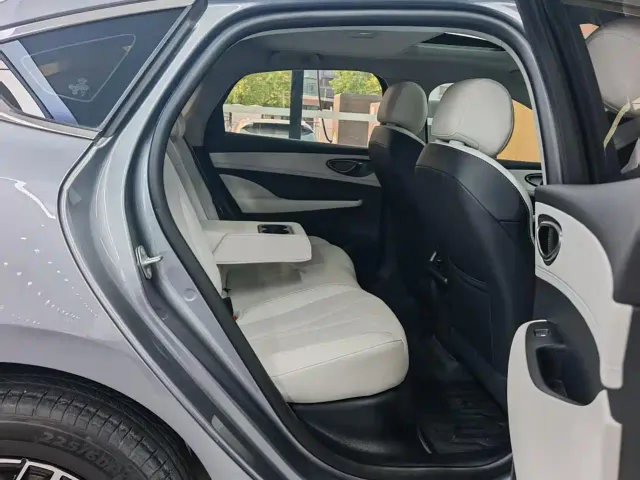 BYD Seal 05 DM-i — Фото автомобиля 11
