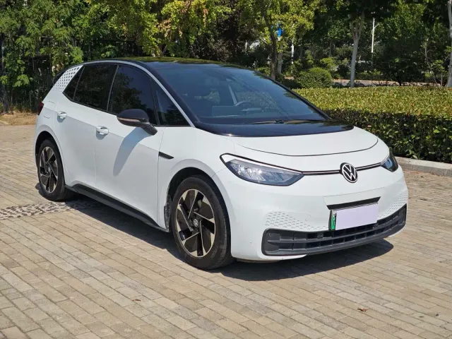 Volkswagen ID.3 — Фото автомобиля 3