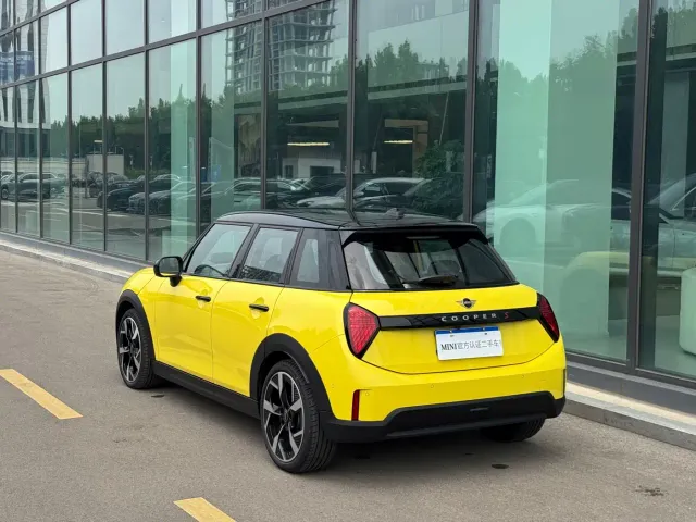MINI Hatch — Фото автомобиля 19