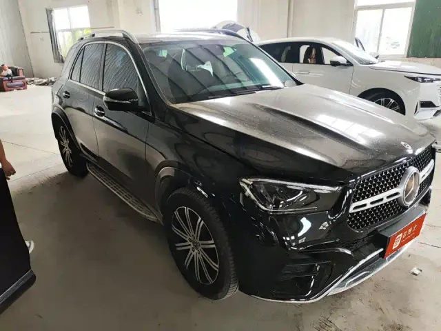 Mercedes-Benz GLE-Class — Фото автомобиля 4