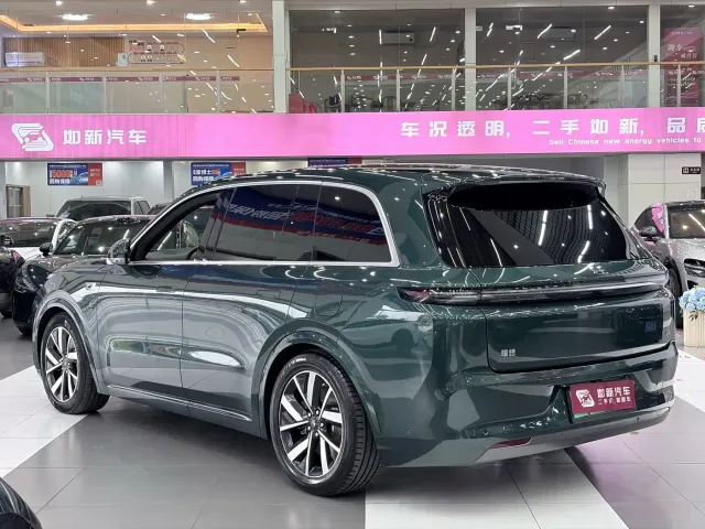 Li Auto L8 — Фото автомобиля 6