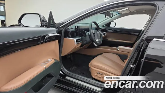 Hyundai Grandeur GN7 — Фото автомобиля 10