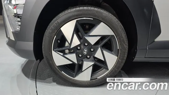 Hyundai Kona Kona (SX2) Бензин 2.0 2WD — Фото автомобиля 5