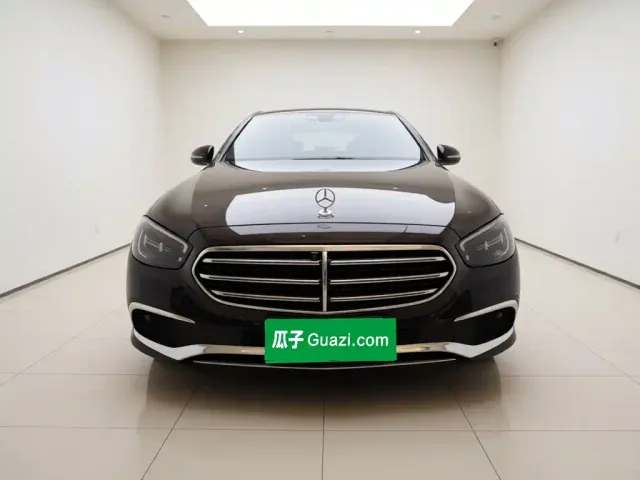 Mercedes-Benz E-Class — Фото автомобиля 23