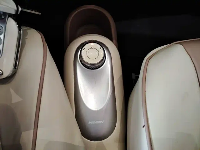 Wuling Hongguang Mini EV — Фото автомобиля 13