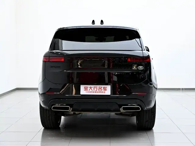 Land Rover Range Rover Sport — Фото автомобиля 8