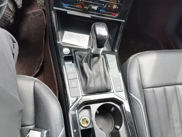 Volkswagen Passat — Фото автомобиля 13