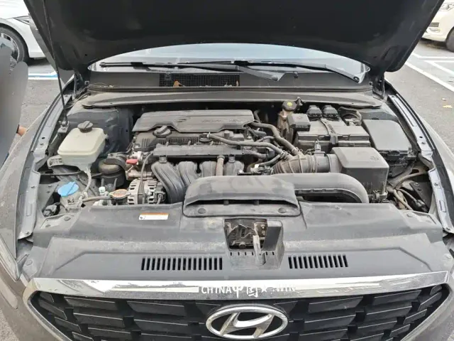 Hyundai Mistra — Фото автомобиля 10