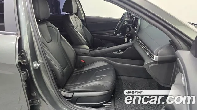Hyundai AVANTE Avante (CN7) 1.6 LPi (Для проката) — Фото автомобиля 12