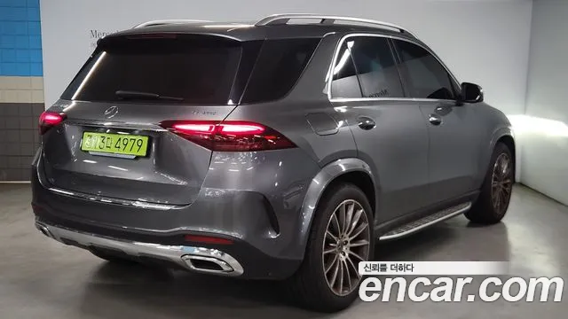 Mercedes-Benz GLE-Class — Фото автомобиля 2