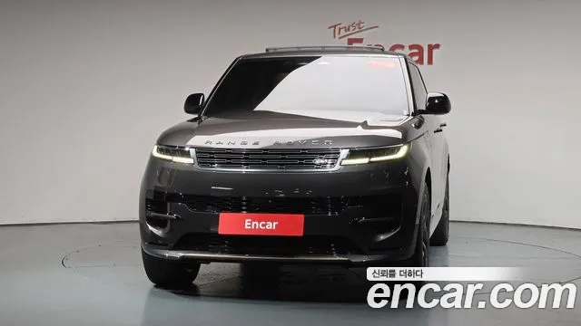 Land Rover Range Rover Sport — Фото автомобиля 3
