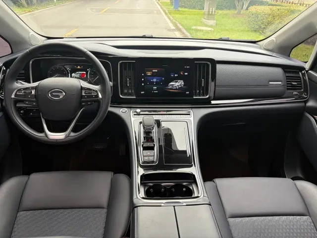 GAC Trumpchi M8 — Фото автомобиля 7