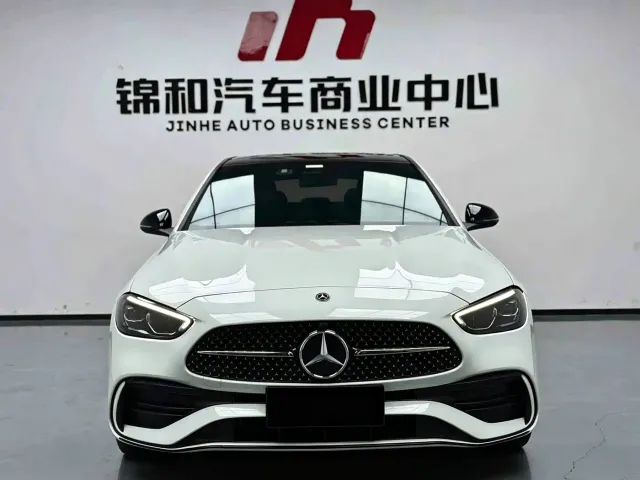 Mercedes-Benz C-Class — Фото автомобиля 3