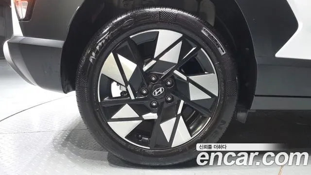 Hyundai Kona Kona Гибрид (SX2) Inspiration — Фото автомобиля 18