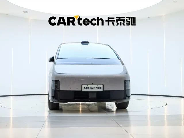 Li Auto MEGA — Фото автомобиля 7