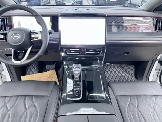 GAC Trumpchi M8 — Фото автомобиля 22