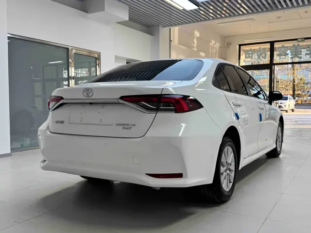 Toyota Corolla — Фото автомобиля 6