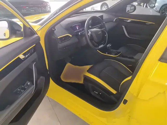 Dongfeng Aeolus Yixuan 2021 230T Auto Hunting Knight Edition — Фото автомобиля 15