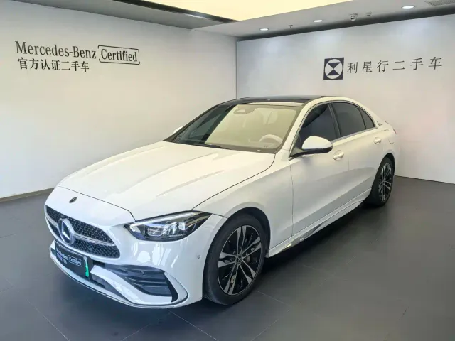 Фотография автомобиля — Mercedes-Benz C-Class
