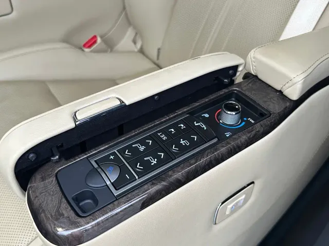 Toyota Vellfire — Фото автомобиля 14