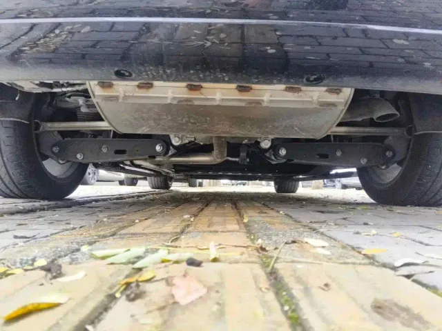 IM Motors LS8 — Фото автомобиля 11