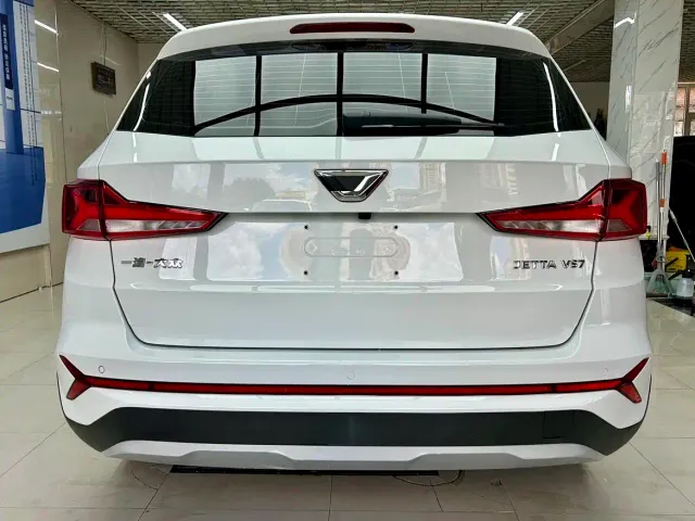 Jetta VS7 — Фото автомобиля 5