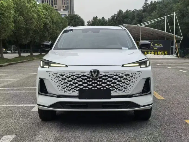 Changan CS55PLUS PHEV — Фото автомобиля 2