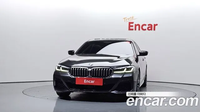 BMW 5 Series G30 — Фото автомобиля 3