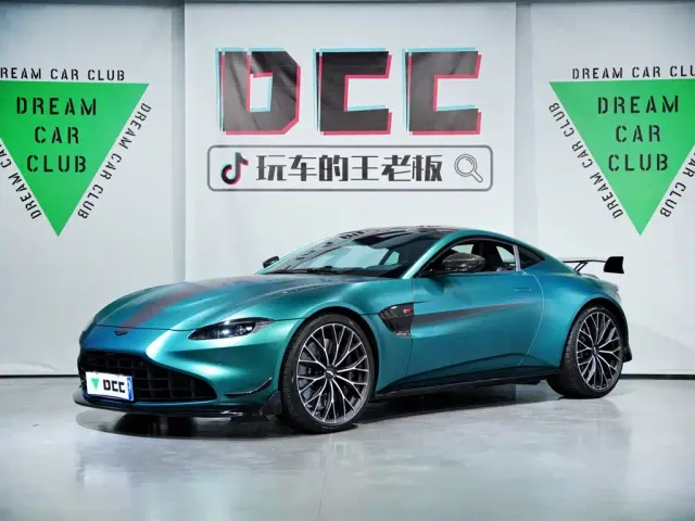 Aston Martin V8 Vantage — Фото автомобиля 23