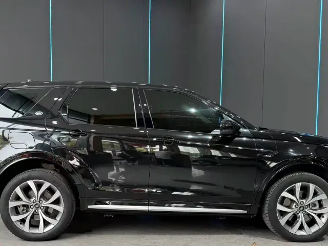 Land Rover Discovery Sport — Фото автомобиля 5