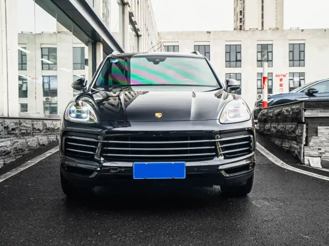 Porsche Cayenne — Фото автомобиля 2