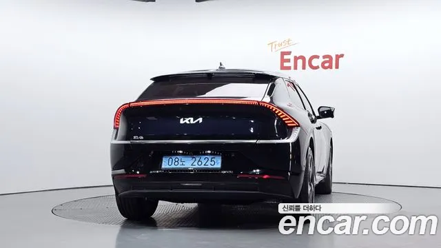 Kia EV6 — Фото автомобиля 4