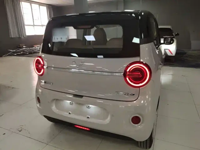 Wuling Hongguang Mini EV — Фото автомобиля 3