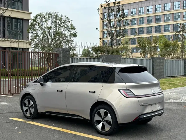 Baojun Baojun Cloud 2023 460 Max — Фото автомобиля 19