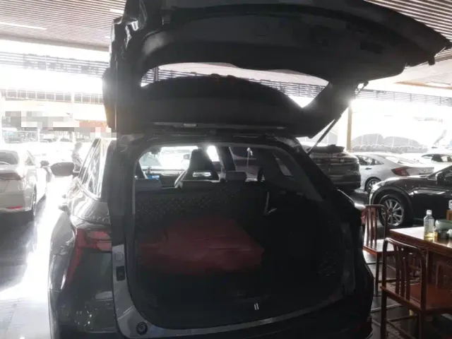 Changan CS75 Plus — Фото автомобиля 18