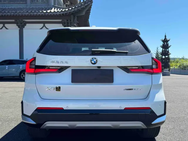 BMW X1 — Фото автомобиля 5